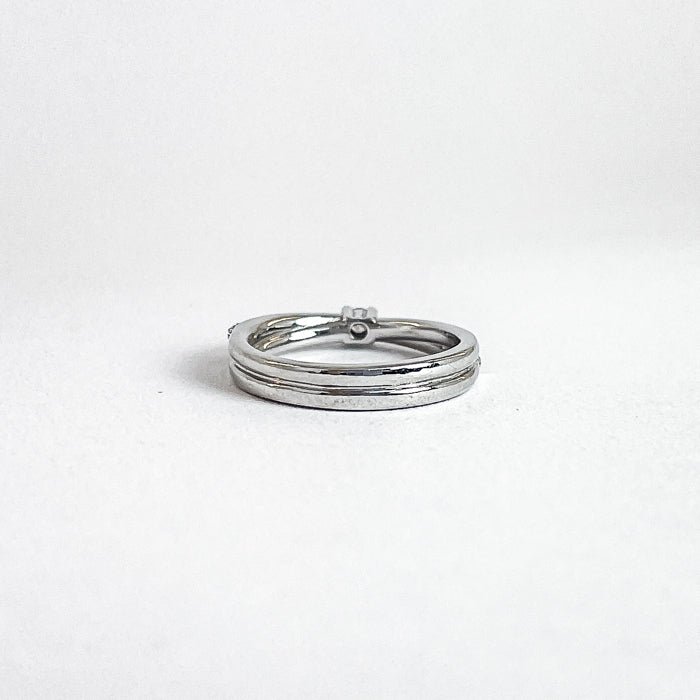 14 karat ring i hvidguld med brillanter | Str. 49
