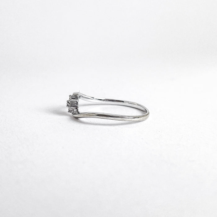 18 karat ring i hvidguld med roset af 7 brillanter | Str. 53