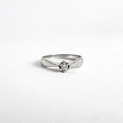 14 karat ring i hvidguld med brillant 0,10ct | Str. 52