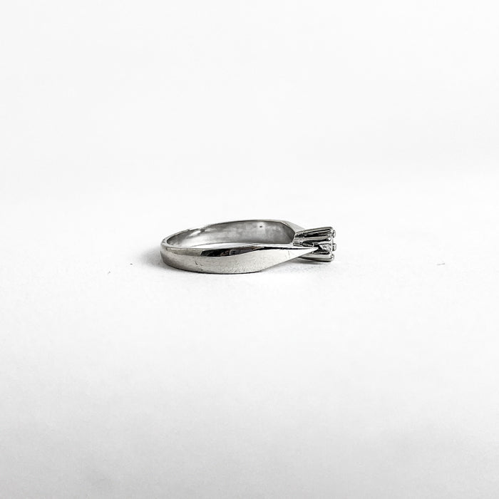 14 karat ring i hvidguld med brillant 0,10ct | Str. 52