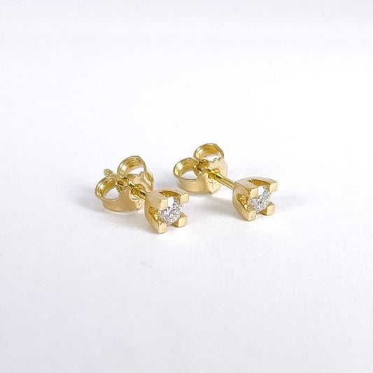 Ørestikkere i 14 karat guld med 2 x 0,16ct brillanter