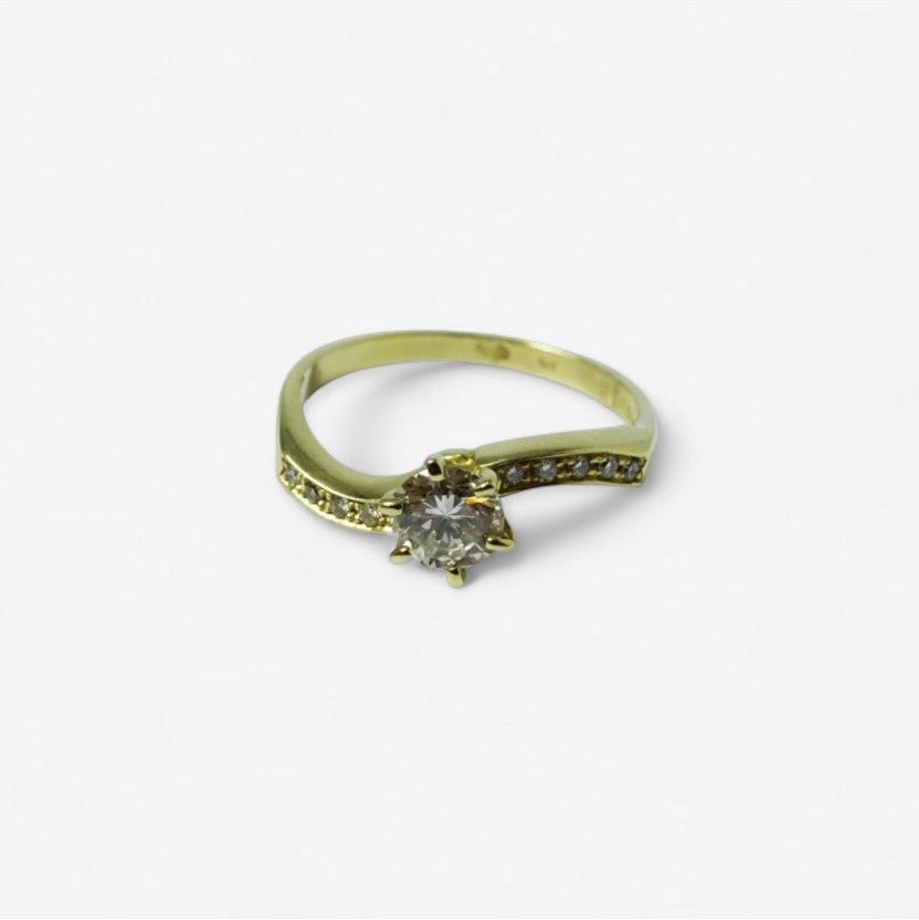 14 karat ring med brillanter | Str. 56