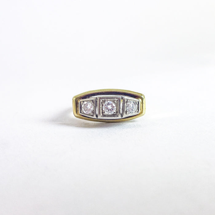 14 karat Art Deco ring med 3 brillanter | Str. 51