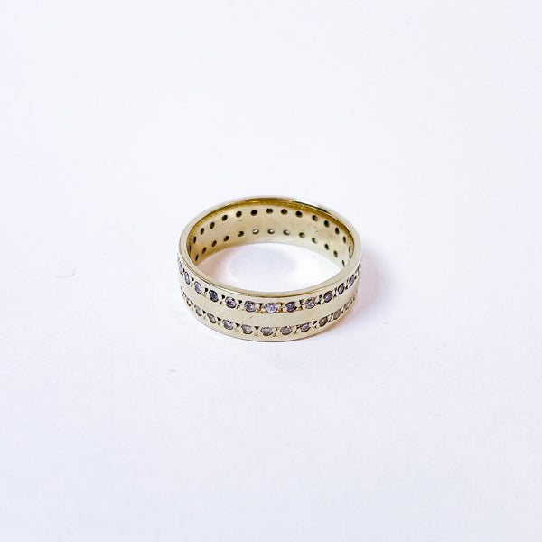 14 karat ring med zirkoner | Str. 55