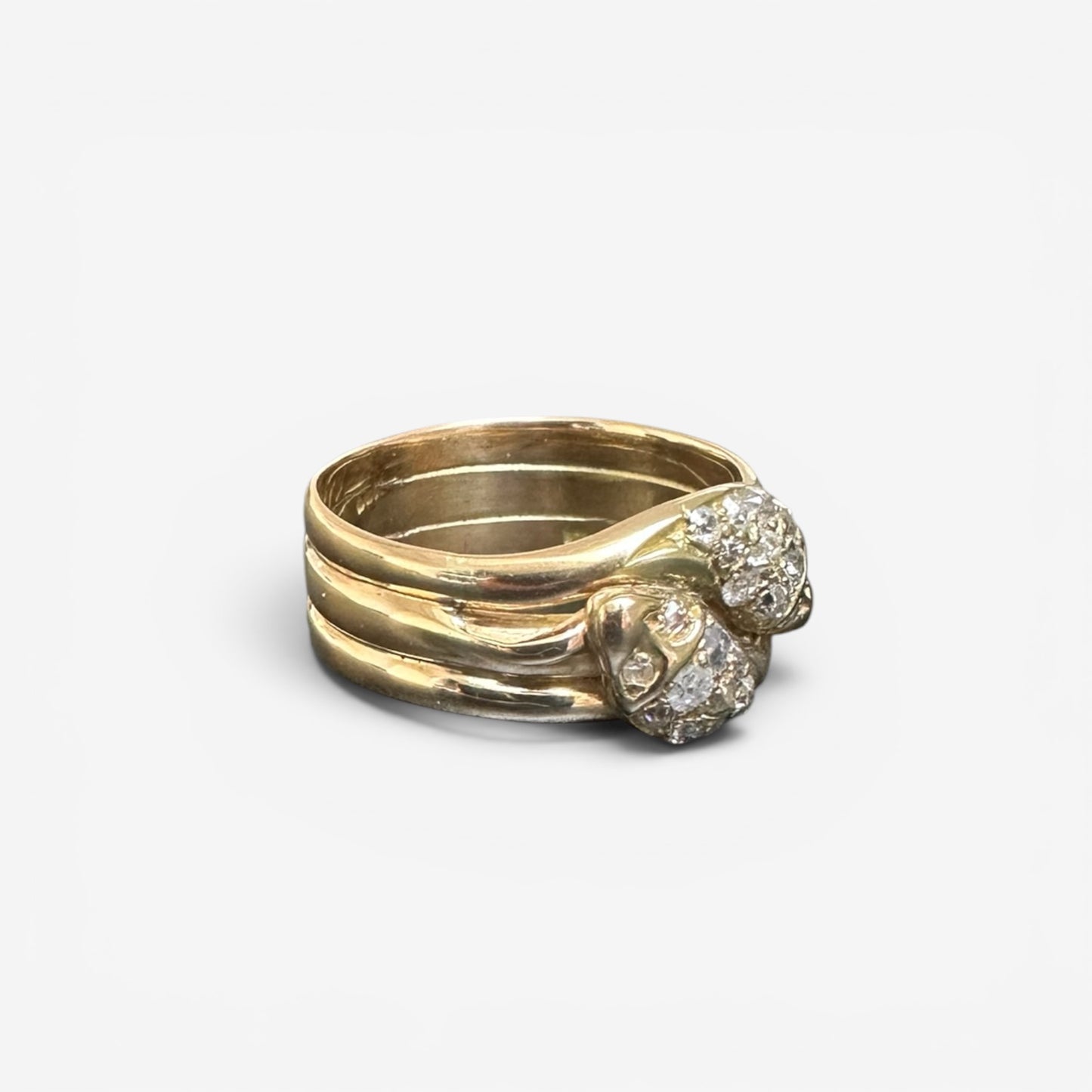 14 karat ring med diamanter | str. 64