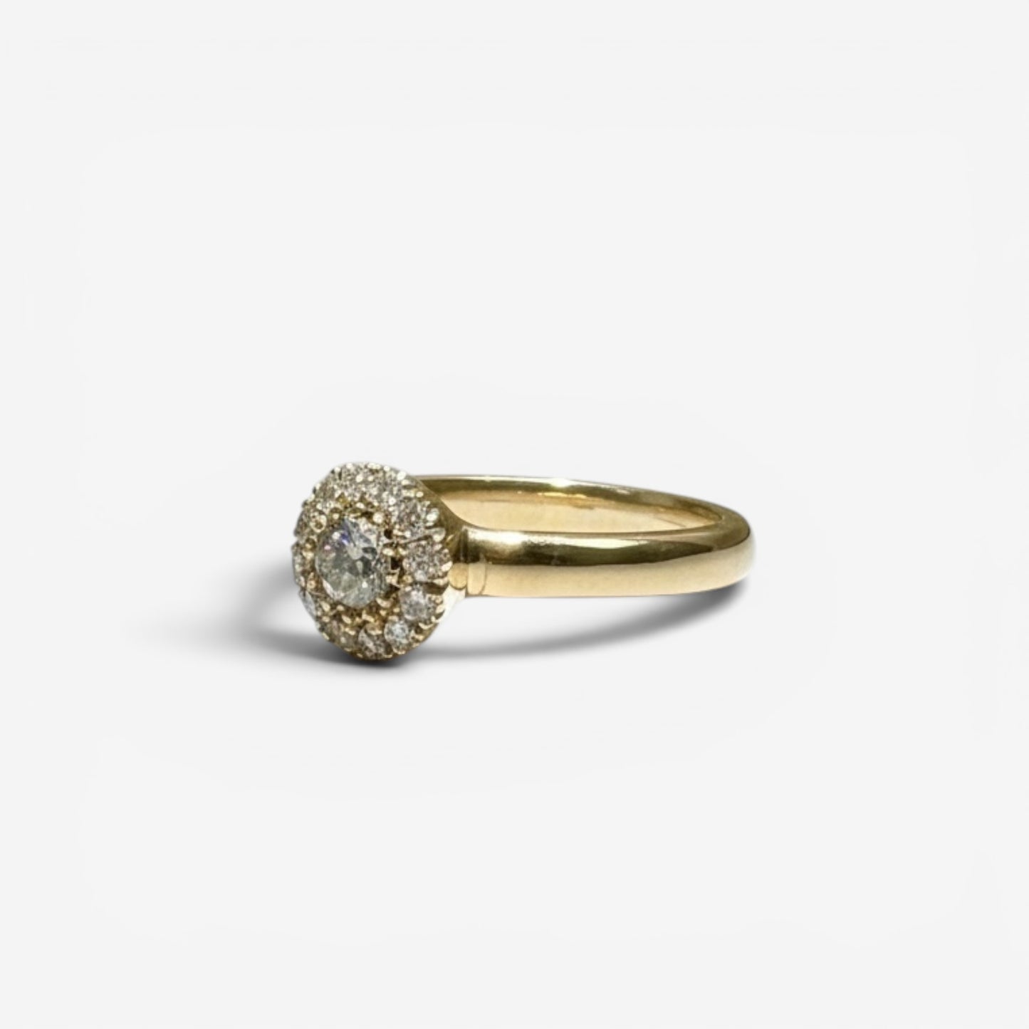 14 karat ring med brillanter | str. 54