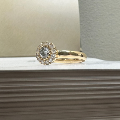 14 karat ring med brillanter | str. 54