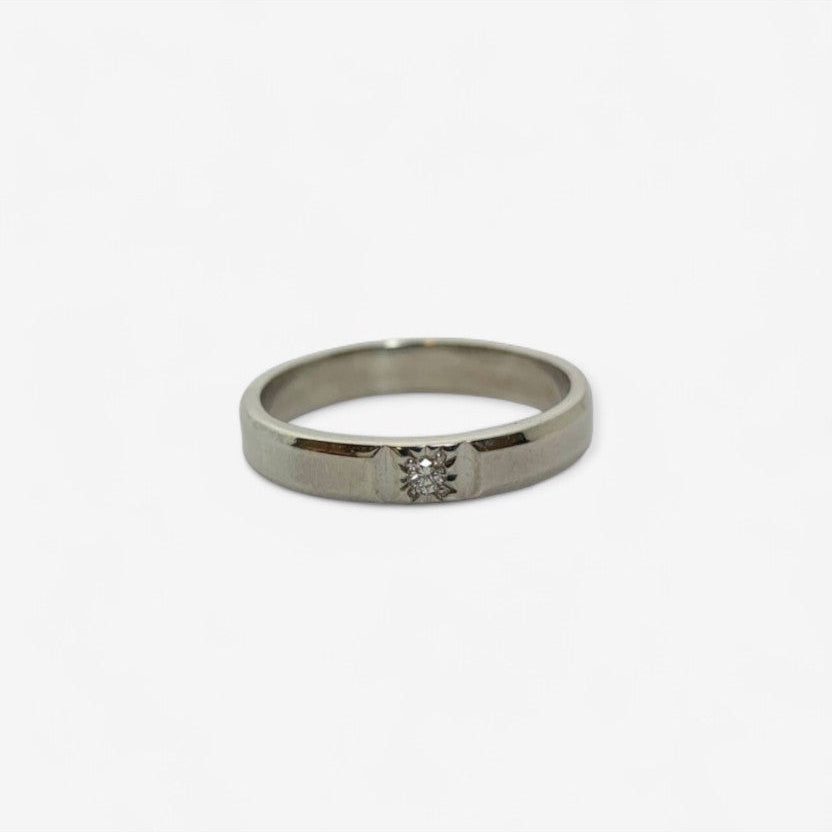 14 karat alliancering i hvidguld med 0.02ct brillant | Str. 53