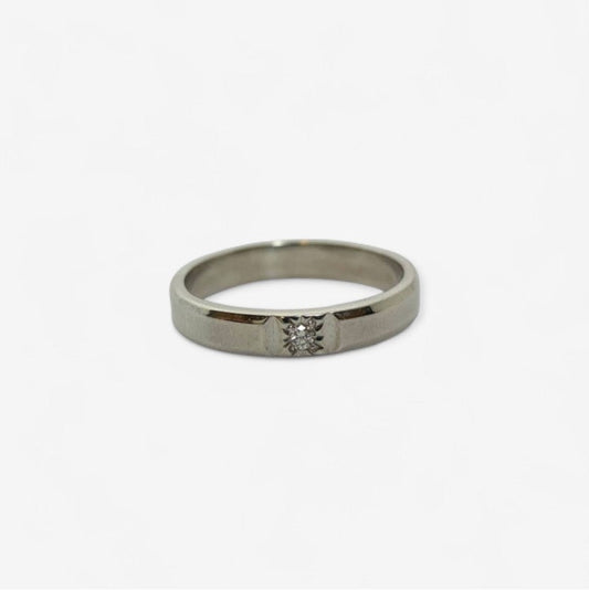 14 karat alliancering i hvidguld med 0.02ct brillant | Str. 53