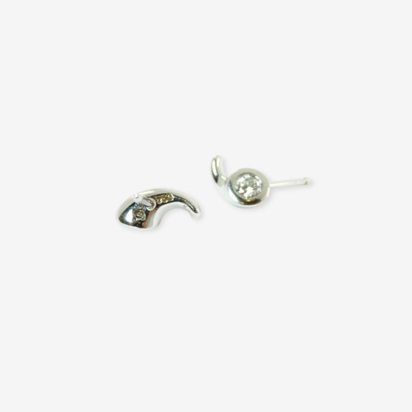Georg Jensen Magic ørestikkere i 18 karat hvidguld med brillanter
