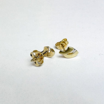 Ørestikkere i 8 karat guld med zirkon – Blad